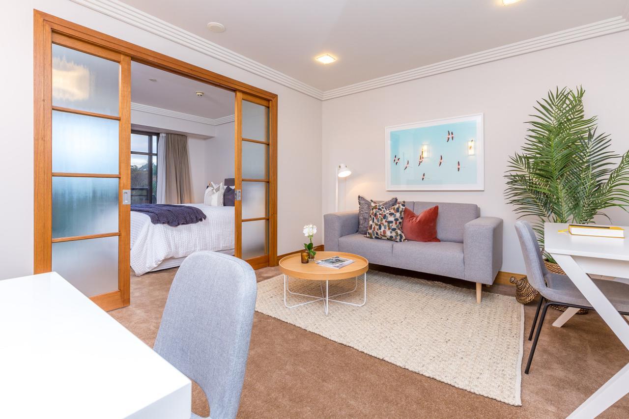 Stylish Central City Apartment With Pool And Gym Auckland Exterior foto